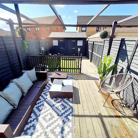 Lovely House With Back Garden - Private Driveway グラスゴー エクステリア 写真